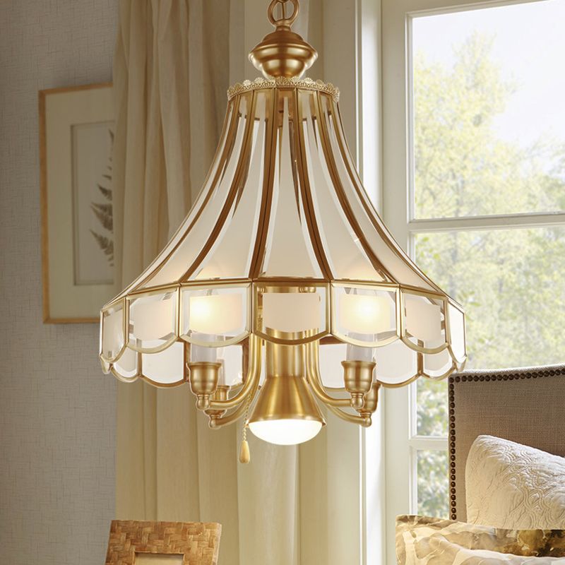Lámpara de lámpara de campana de vidrio esmerilado tradicional de acoso de latón de 5 luces iluminación de suspensión