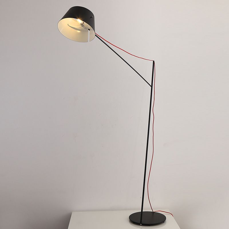 Lampada da scrivania in stile moderno a 1 luce con paralume metallico con finitura nera Lampada da lettura affusolata per soggiorno