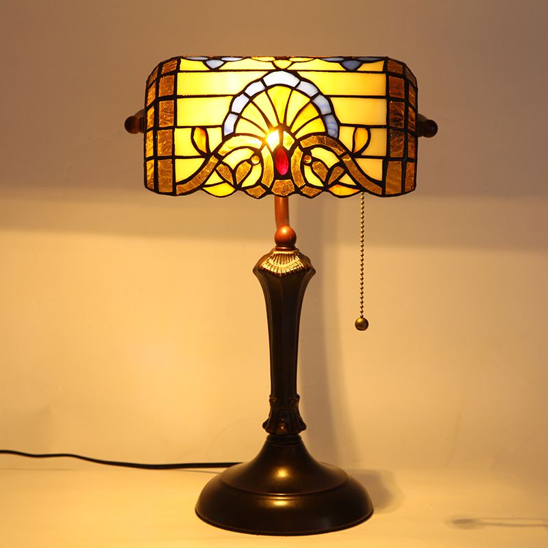 Lampada da scrivania in vetro a testa Tiffany Style Task Lighting per soggiorno camera da letto