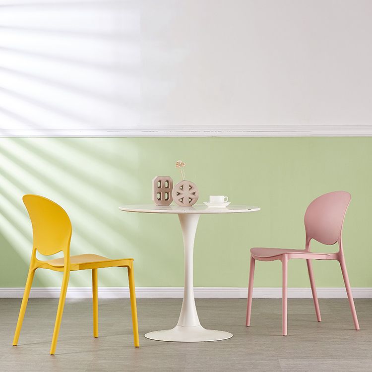 Chaise de salle à manger en plastique contemporain Open Dining Dining Side Ammless Chaise pour cuisine