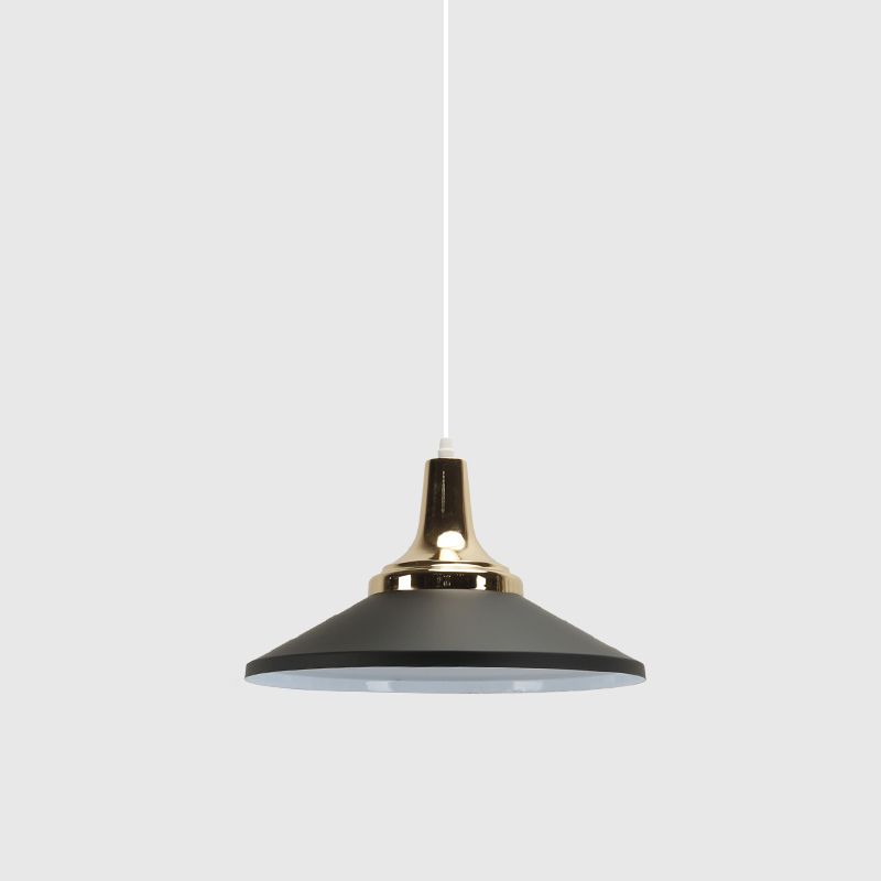 Luz de colgante de cono poco profundo contemporáneo Una lámpara de colgante de aluminio ligero para cocina del hotel