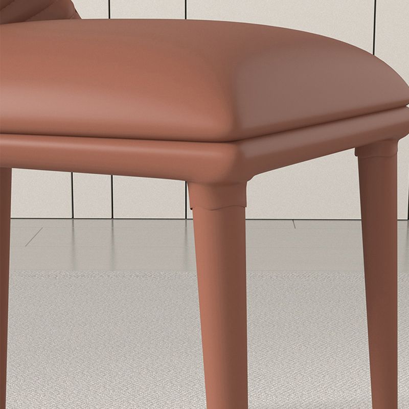 La salle à manger moderne en métal préside la chaise sans bras de salle à manger en faux cuir pour le restaurant
