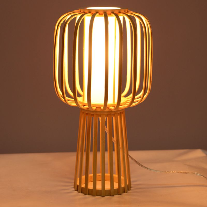 Asia Drum Task Lamp Bamboe 1-lamps bureaulamp van hout met witte binnenbuis van perkamenten kap