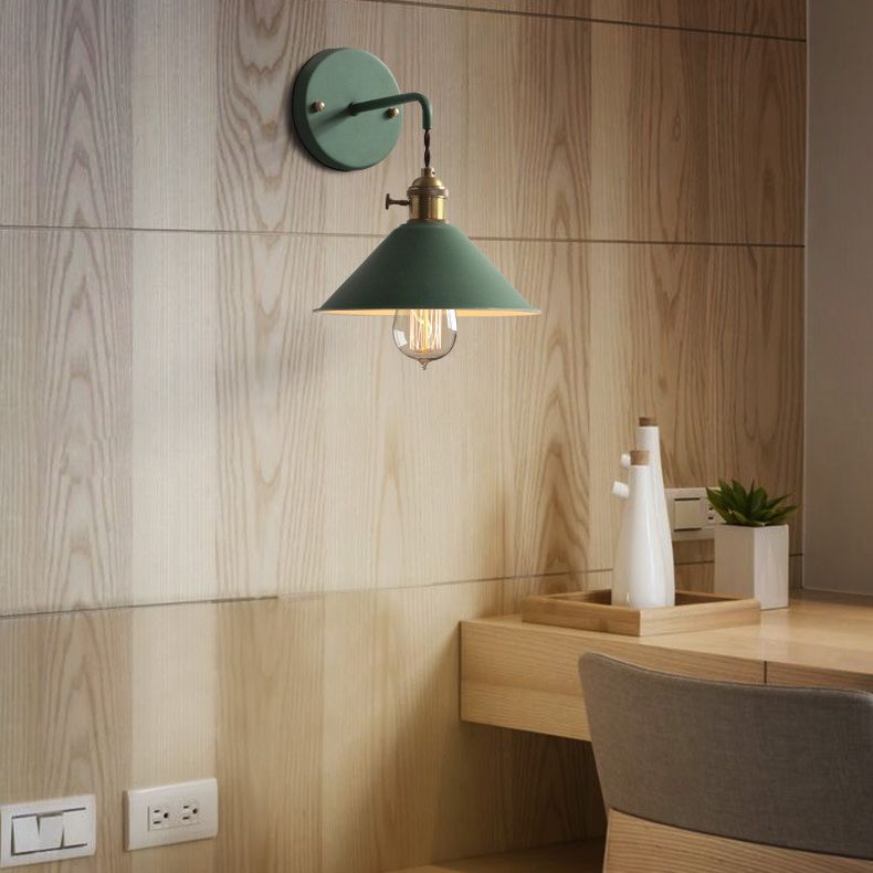 Lumières murales de style moderne Éclairage mural macaron métallique pour chambre