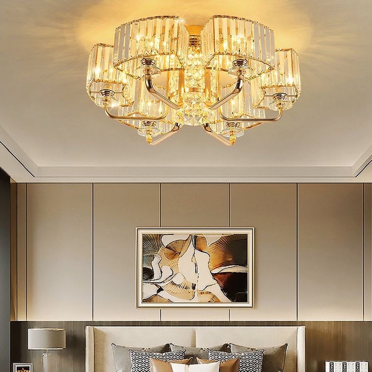 Moderne Metall-Halbblüte-Lampen-Golddecke mit Rechteckkristallschatten mehrköpfiger Kopf