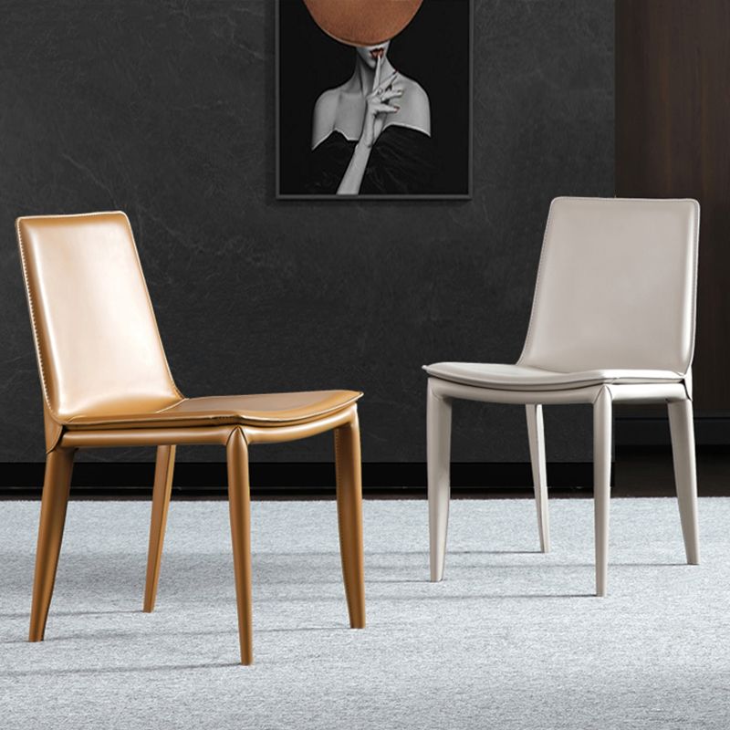 Silla de comedor sin brazos de cuero moderno, sillas de comedor de metal para uso en restaurantes