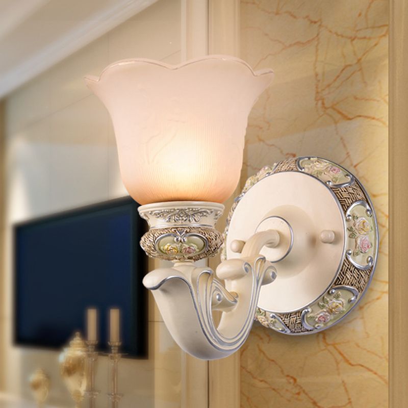1 hoofdbloemmuurlicht traditionele roze opaline glazen wand gemonteerde lamp voor salon