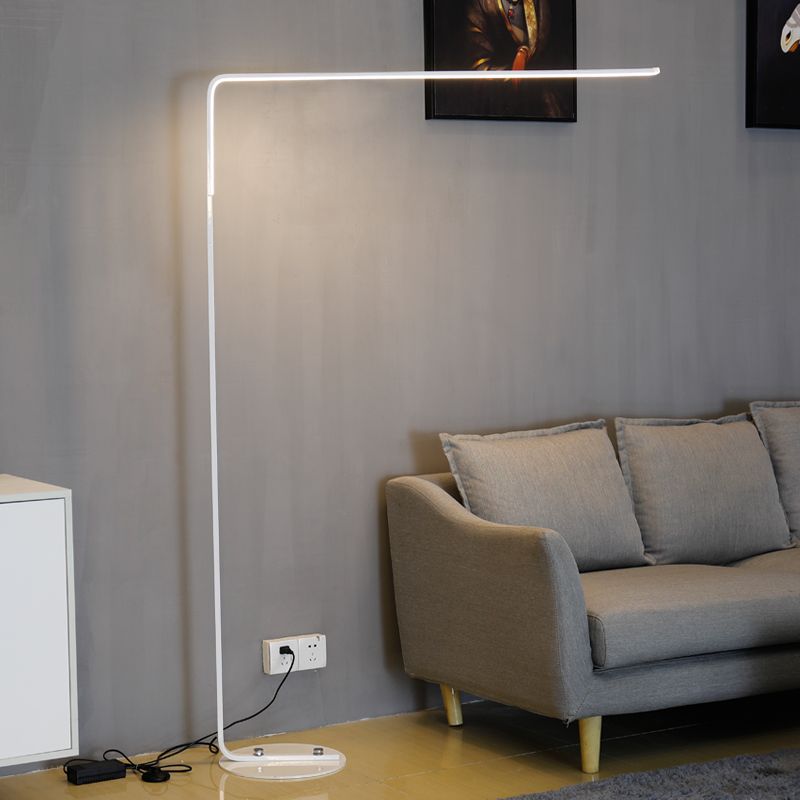 Pavimento di lettura a forma di triangolo metallico Light Nordic LED NERO/NERO LED UP LAMPAGGIO PER CAMERA