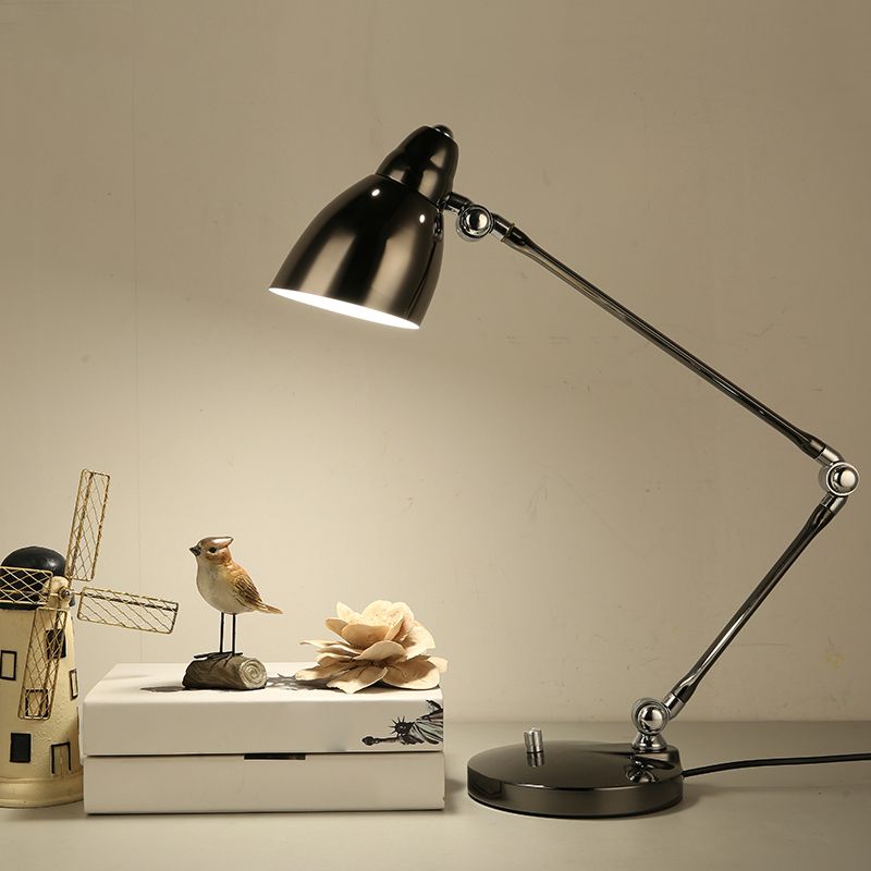 Lampe de table en forme de cloche de fer industrielle une seule étude de bureau avec bras oscillant