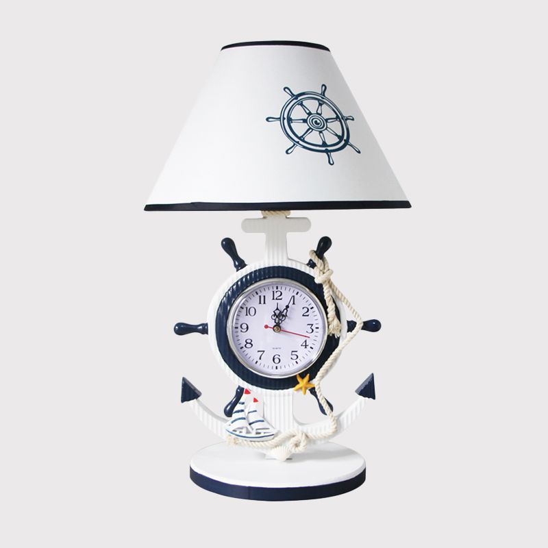 Illuminazione da tavolo con base del timone Lampada da comodino in resina stile bambini con lampadina singola sfumata blu con design a orologio