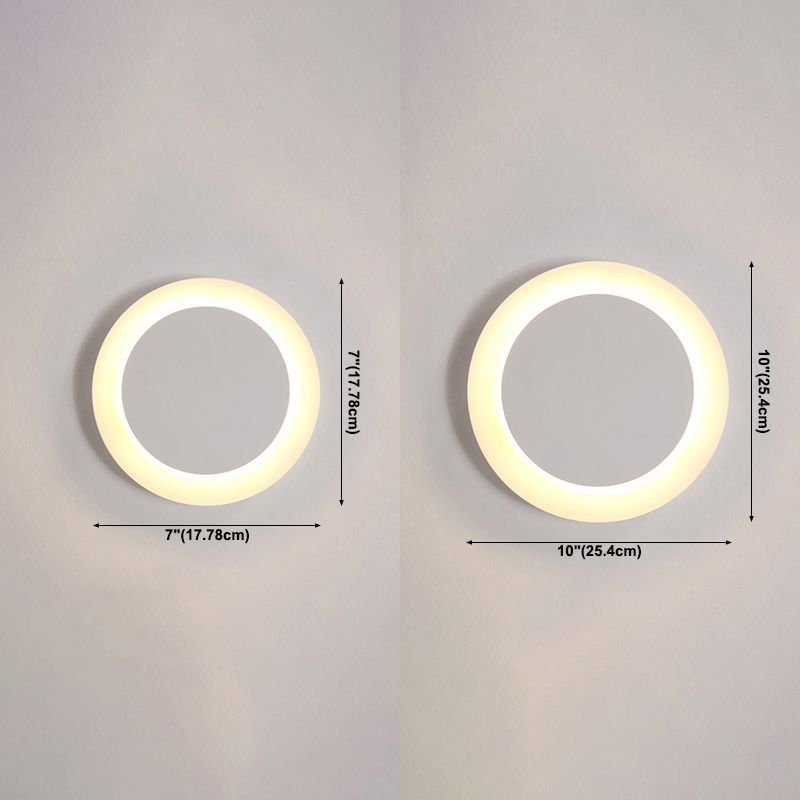 Modern Style Circle Shape Wall Sconce Metal 1 Light Wall Lighting for Bedroom