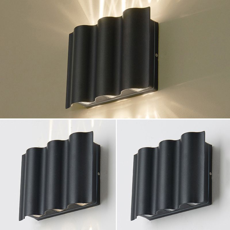 Modern Style Wave Shape Wall Sconce Metal Sconces in Black for Outdoor