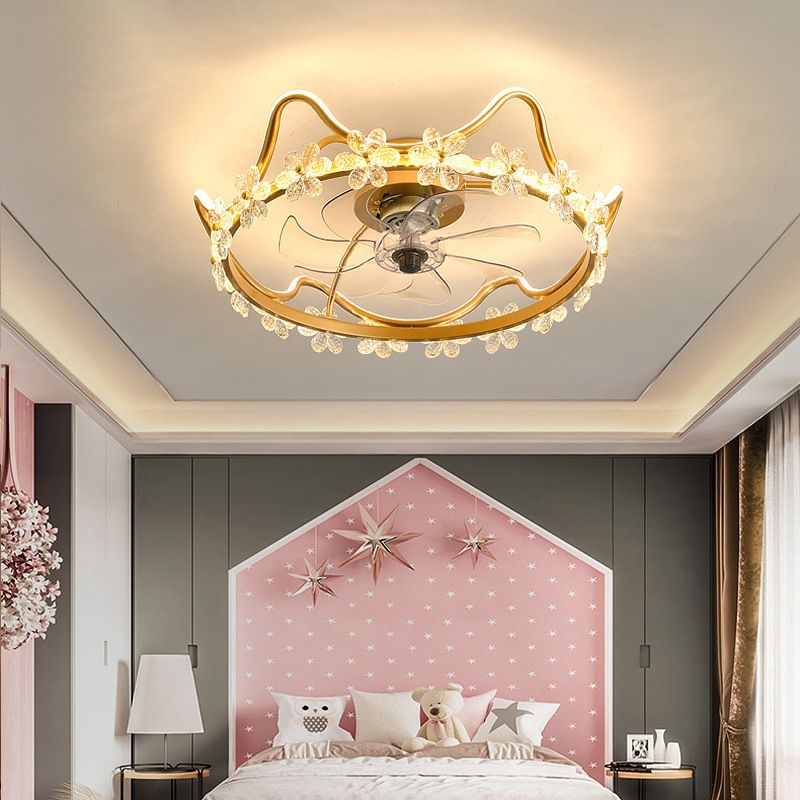 Crim Crown LED ventilateur léger des enfants Style Semi Flush Mount luminaire pour chambre à coucher