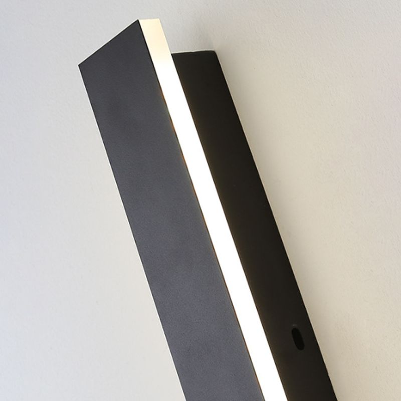 1 Light Linear Wall Mounted Lamp Simplicity Metal Wall Lighting Idea in Black