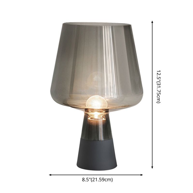 Lampada da comodino in vetro con lampada da tavolo affusolata ultramoderna per camera da letto