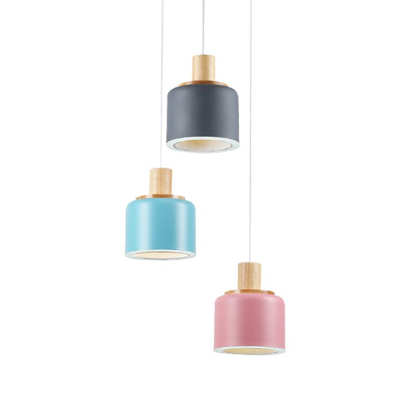 Luz de colgante de clúster de tambor blanco Minimalista Minimalista 3 cabezas Cosco metálico Colcar con tapa de madera