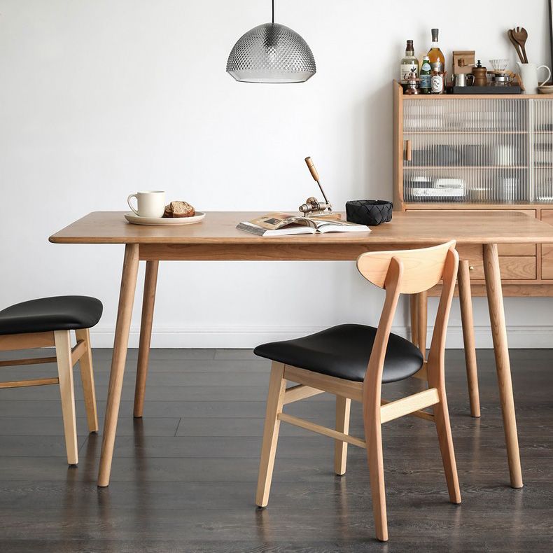 Rechthoek eigentijdse eetkamer tafel as massief houten tafel met 4 poten