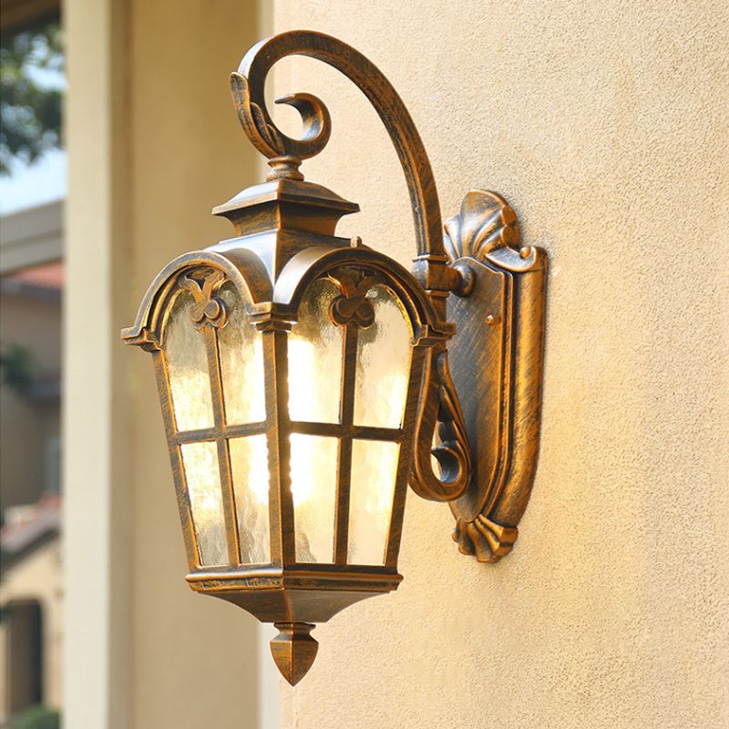 1 Bulb Wall Mount Light Retro Lantern Shaped Ripple Glass Wall Lighting for Courtyard