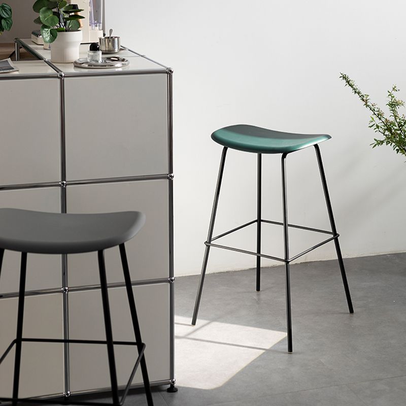 Contemporary Contoured Seat Armless Bar Stools with Metal Legs