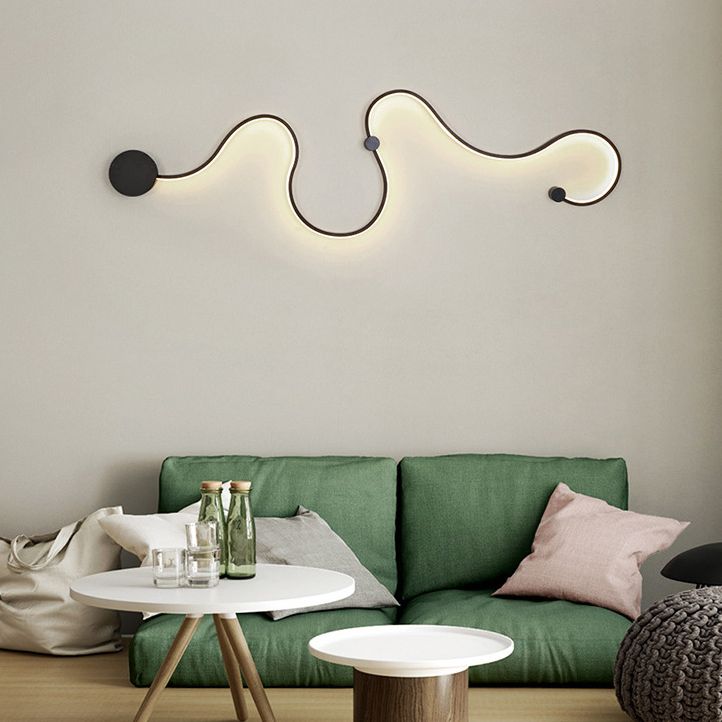 Modern Creative Simple Curved Aluminum LED Black Wall Lights