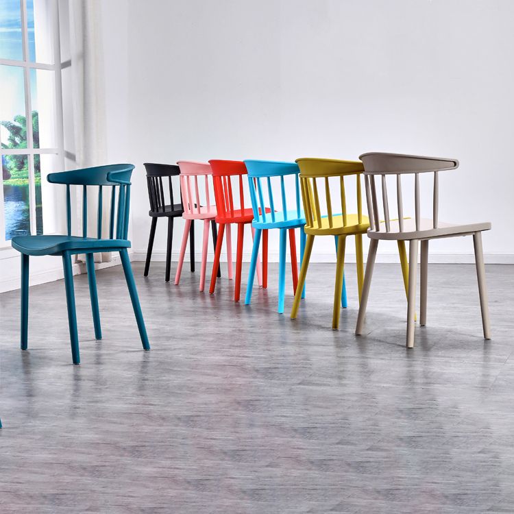 Contemporary Style Plastic Dining Armchair Windsor Back Side Chair for Home
