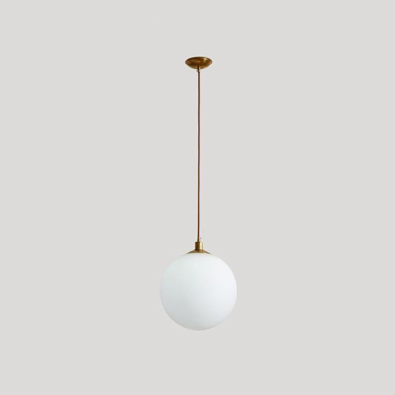 Luxury Luxury Single Pendant Light Copper Globe suspendu lampe avec une teinte en verre blanc