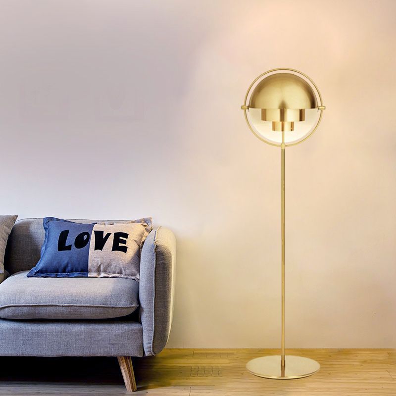Gewölbter Boden stehende Licht Mitte des Jahrhunderts Metallic Ein helles schwarz/goldenes Finish Verstellbares Stehlampe metallisch