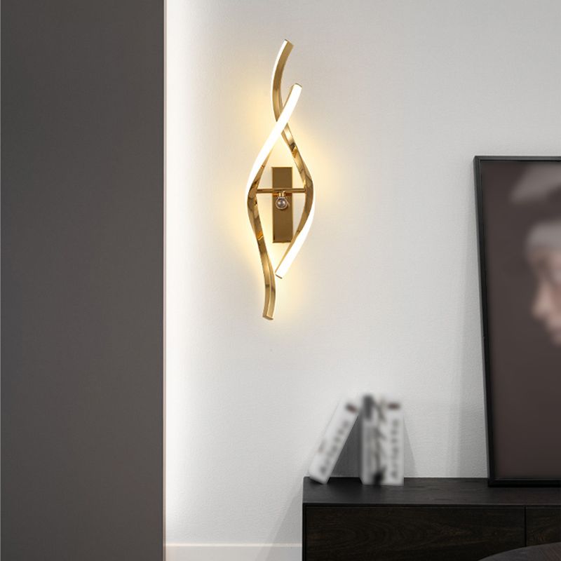 Linear Shade Metal Wall Sconce Modern Style 2 Lights Wall Mount Lighting in Gold