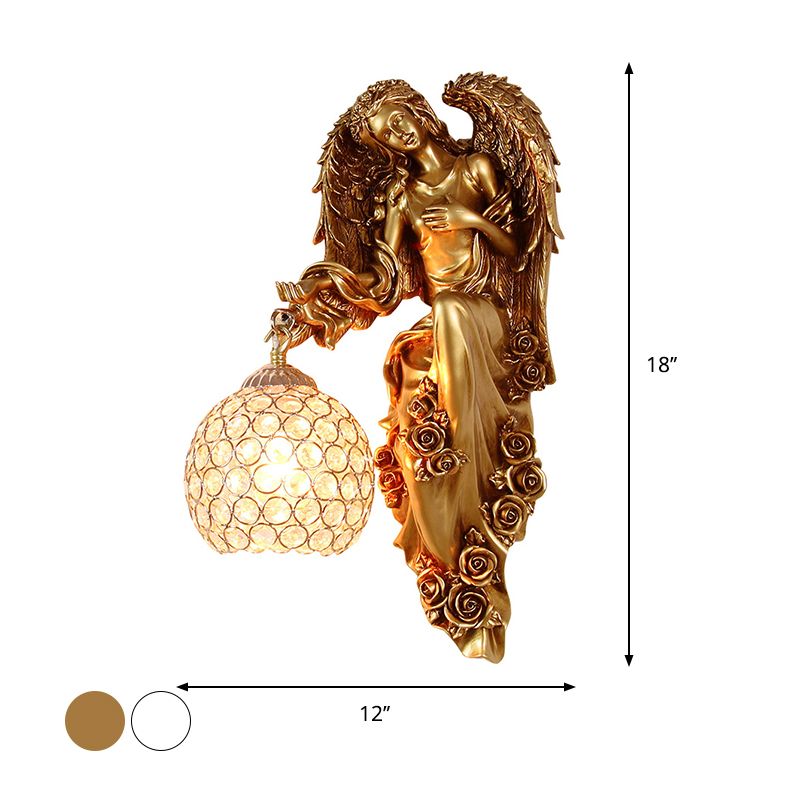 Facettierte Kristall-Global-Wandleuchte im Vintage-Stil, 1 Kopf, Esszimmer-Wandbeleuchtungsidee mit Engel-Harz-Dekor in Weiß/Dunkelgold, links/rechts