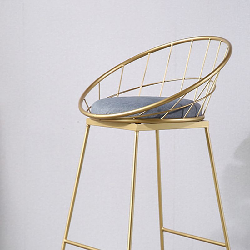 Barhocker im modernen Stil, Barhocker mit Eisenschlittenbeinen, Fußstütze und Kissen
