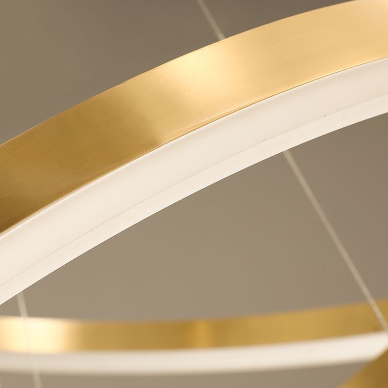 Nuevos accesorios de lámparas de lámpara de araña de oro modernas Luce de colgantes acrílico para sala de estar