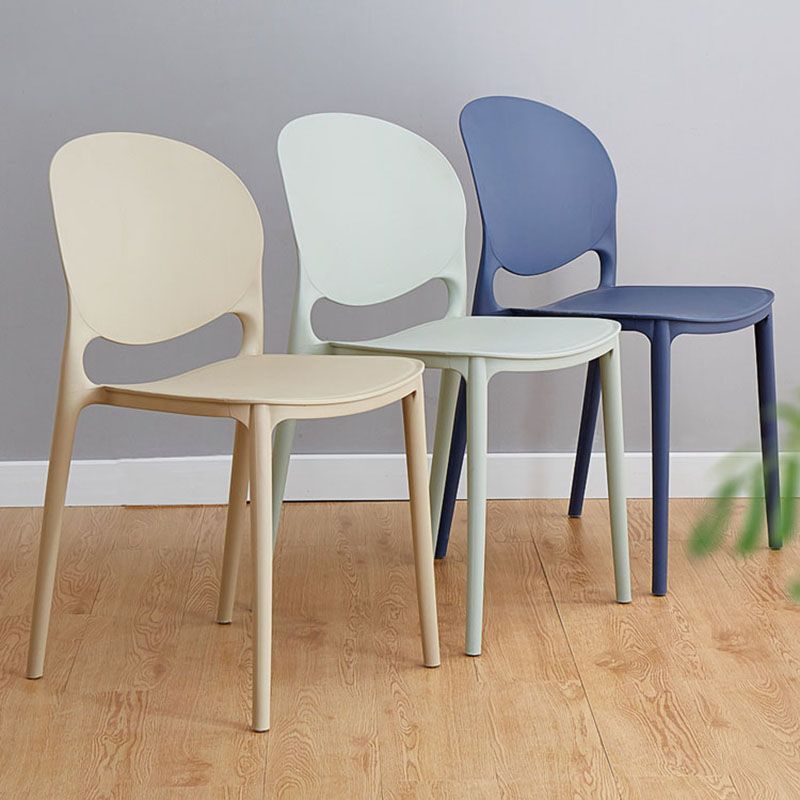 Silla apilable de estilo moderno, silla con respaldo abierto sin brazos y patas de plástico para cocina