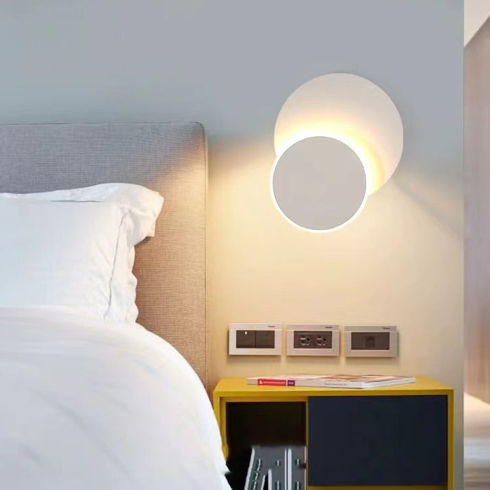 1 Light Geometry Wall Sconce Modern Style Metal Wall Lighting for Bedroom