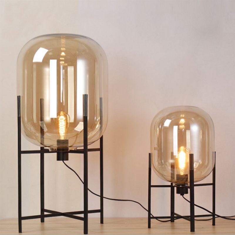 Stile moderno in vetro bianco in vetro bianco 1 Lampada in piedi nero leggero con quadde per soggiorno