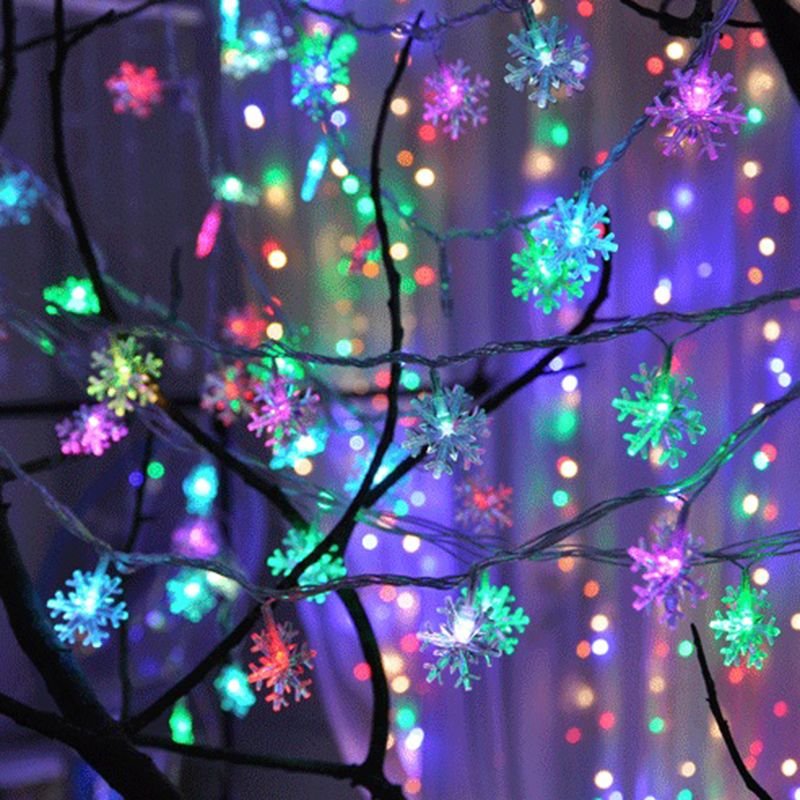 Battery Powered Snowflake LED String Light Decorative Plastic Festive Light for Indoor