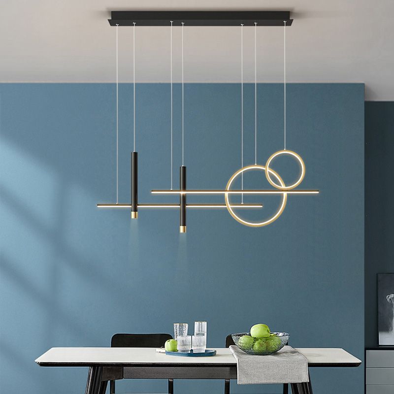 Éclairage à île LED minimaliste Lumière de lustre de l'île linéaire avec une teinte métallique