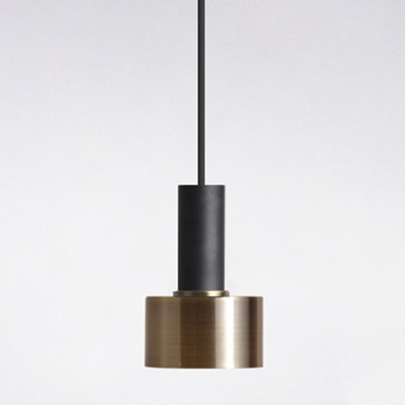 Metal Shaded Down Lighting Pendant Minimalist Style Pendant Lighting Fixture in Black