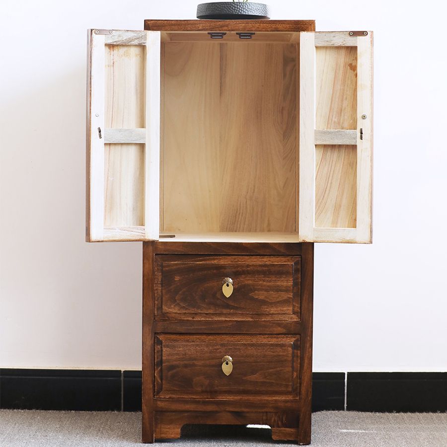 Contemporary Solid Wood Accent Chest Standard Ring Pulls Accent Cabinet