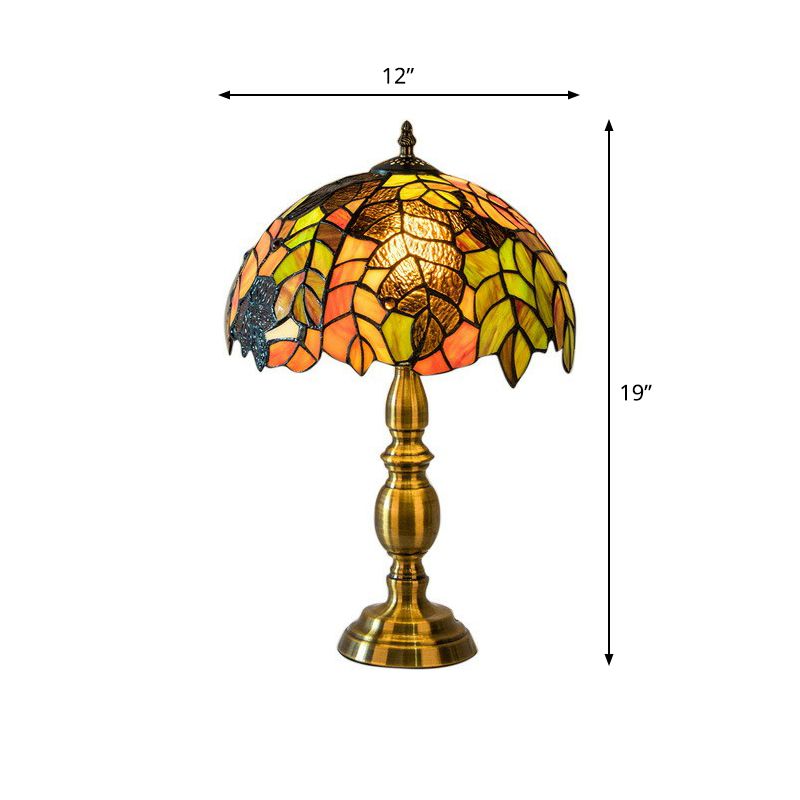 Luce notturna a motivi di uva Light 1-Bulb Tiffany Glass lampada da tavolo tradizionale per camera da letto