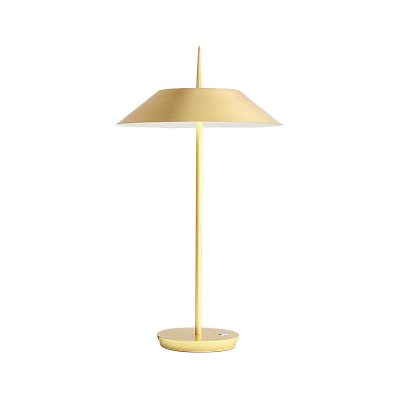 Table à cône Light Style Contemporain Metal LED Black / White / Gold Table Lampe pour le salon