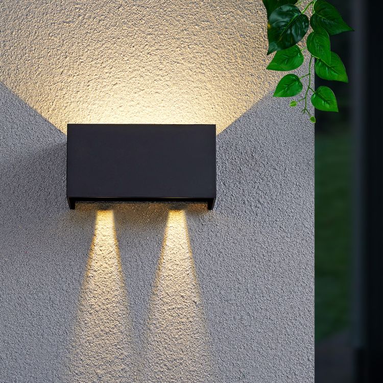 Lámpara de pared LED rectangular en simplicidad moderna de aluminio Impleja de vía impermeable para espacios exteriores