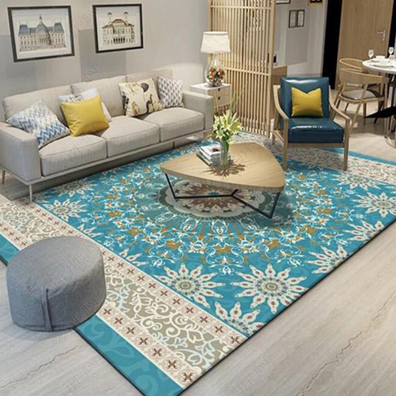 Dark Brown Traditional Rug Polyester Graphic Rug Non-Slip Backing Rug for Living Room