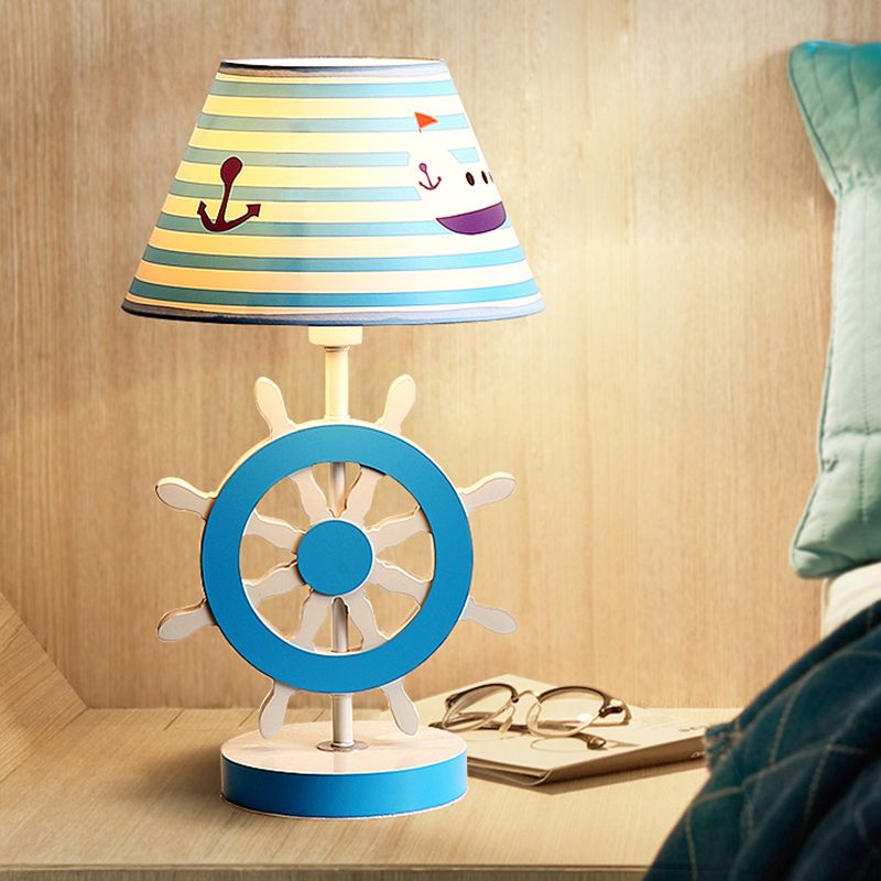 Lampada da studio conica in tessuto per bambini, lampada da lettura blu a 1 lampadina con base a timone per camera da letto