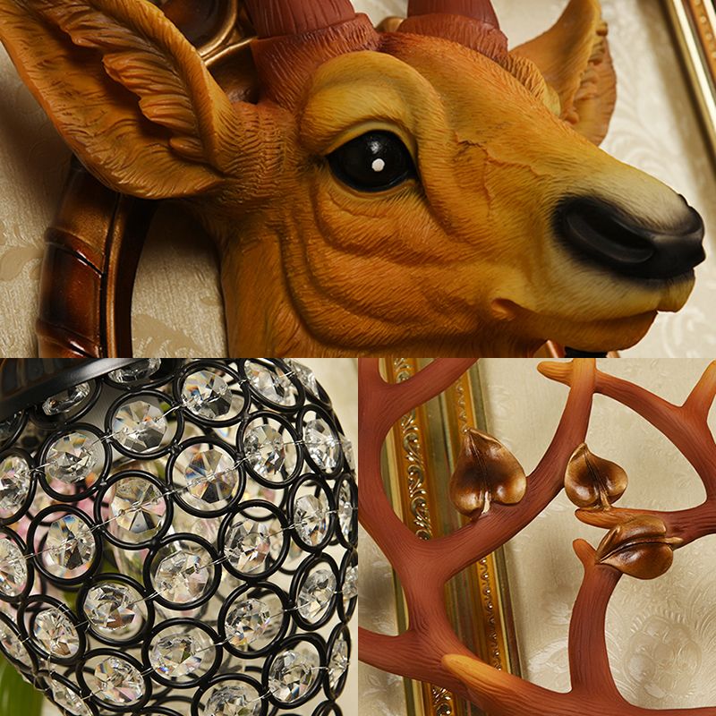 White/Brown Elk Mount Light Country Style Resin 1 Light Wall Donce con sombra de cristal para sala de estar, 19.5 "/23.5" W