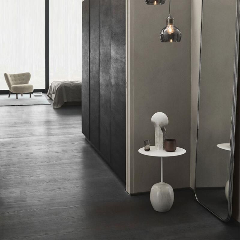 Modern Round Metal Side Table 15.74" Wide Pedestal End Table