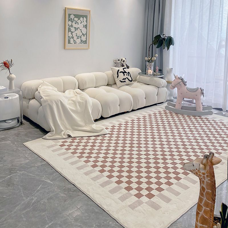 Fancy Brown Area Carpet Modern Plaid Pattern Area Carpet Polyester Stain Resistant Rug for Bedroom