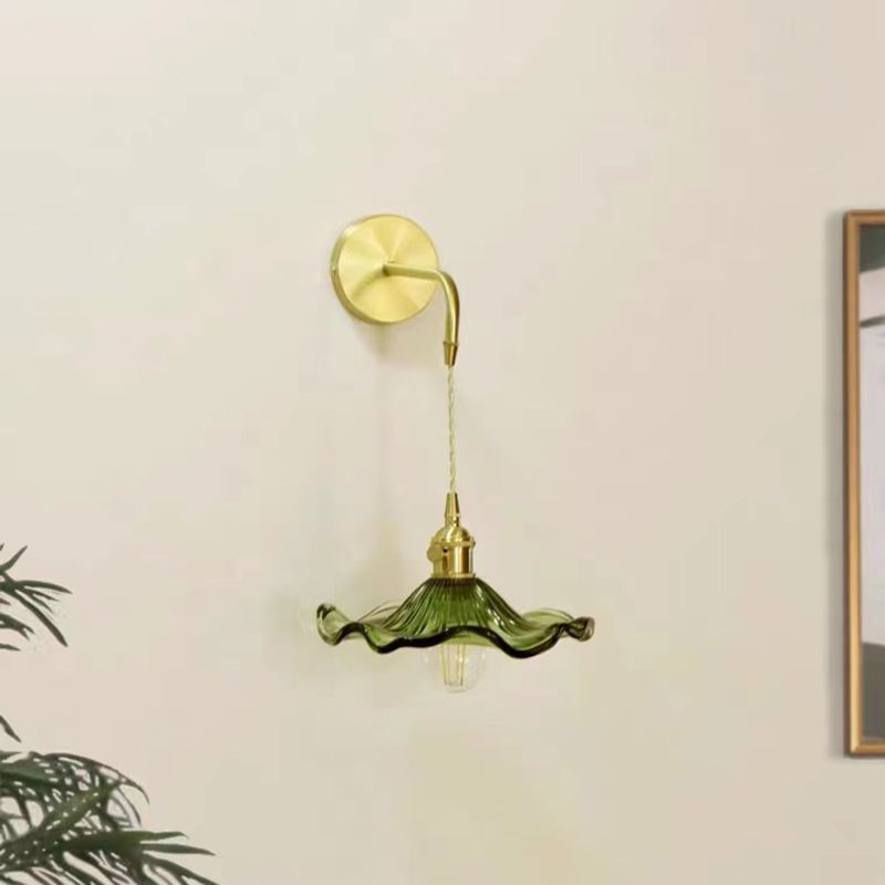 Modern Wall Sconce Metal Flower Shape Vanity Lamp with Glass / Metal Shade