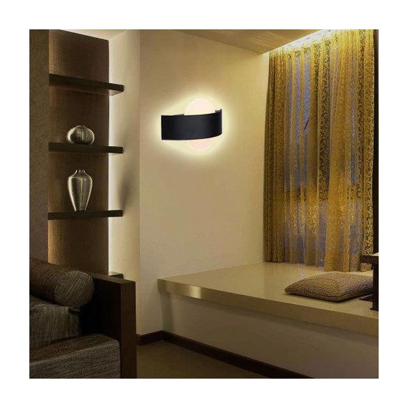 Runde/quadratische Acryl -Wandleuchte -Leuchte zeitgenössische LED Schwarz/Weiß -Finish -Wandlampe mit Metallrückenplatte in weißer/warmer Beleuchtung