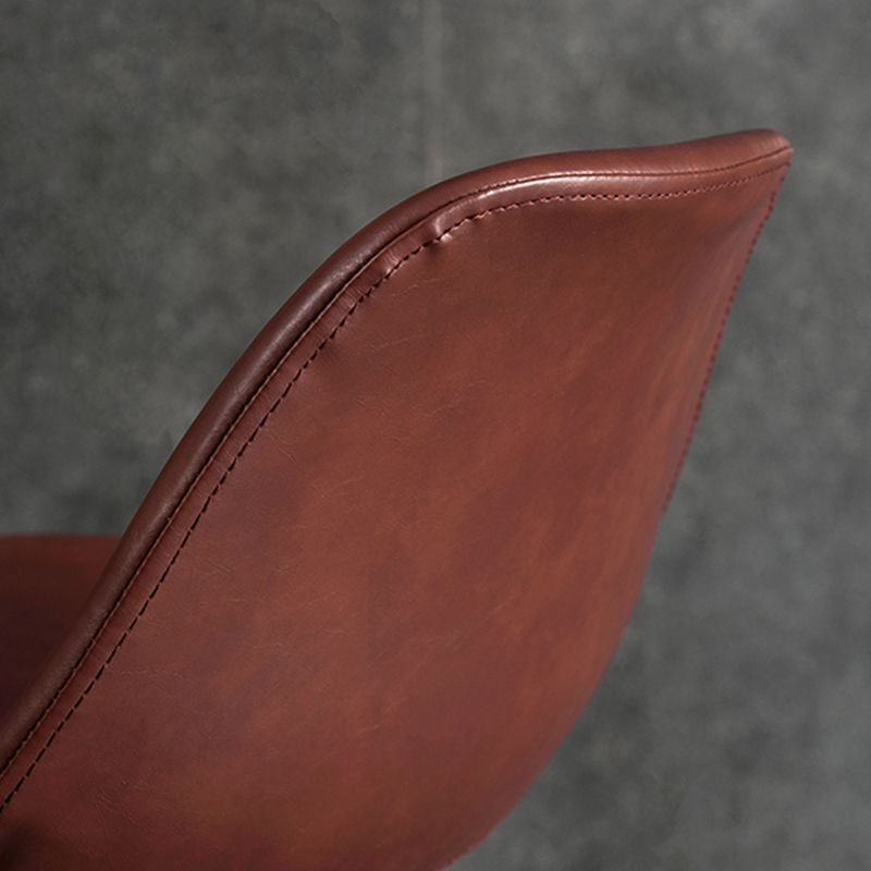 Taburete de bar de metal negro, taburete escandinavo con respaldo bajo Bristol y asiento tipo cubo