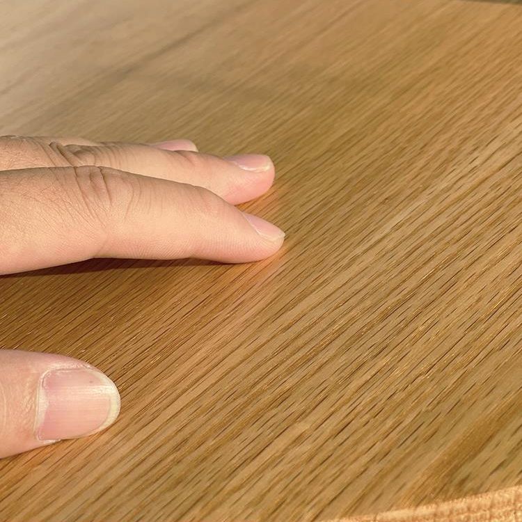 Indoor Modern Bar Dining Table Round Shape Solid Wood Bar Table